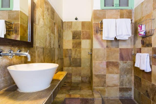 نيودلهي G 49 Bed & Breakfast المظهر الخارجي الصورة